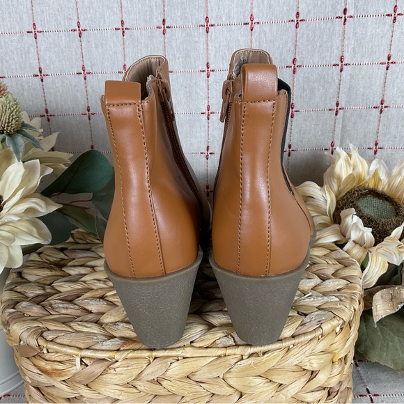Aerosoles “Brandi” Wedge Bootie Sz 7.5 Brown Faux Leather Ankle Boots Comfy Boot - Picture 3 of 8